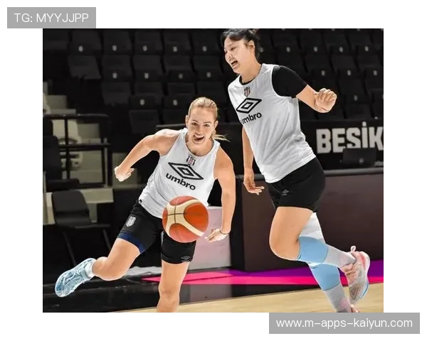 中国女篮的微笑是胜利的象征，中国女篮队徽